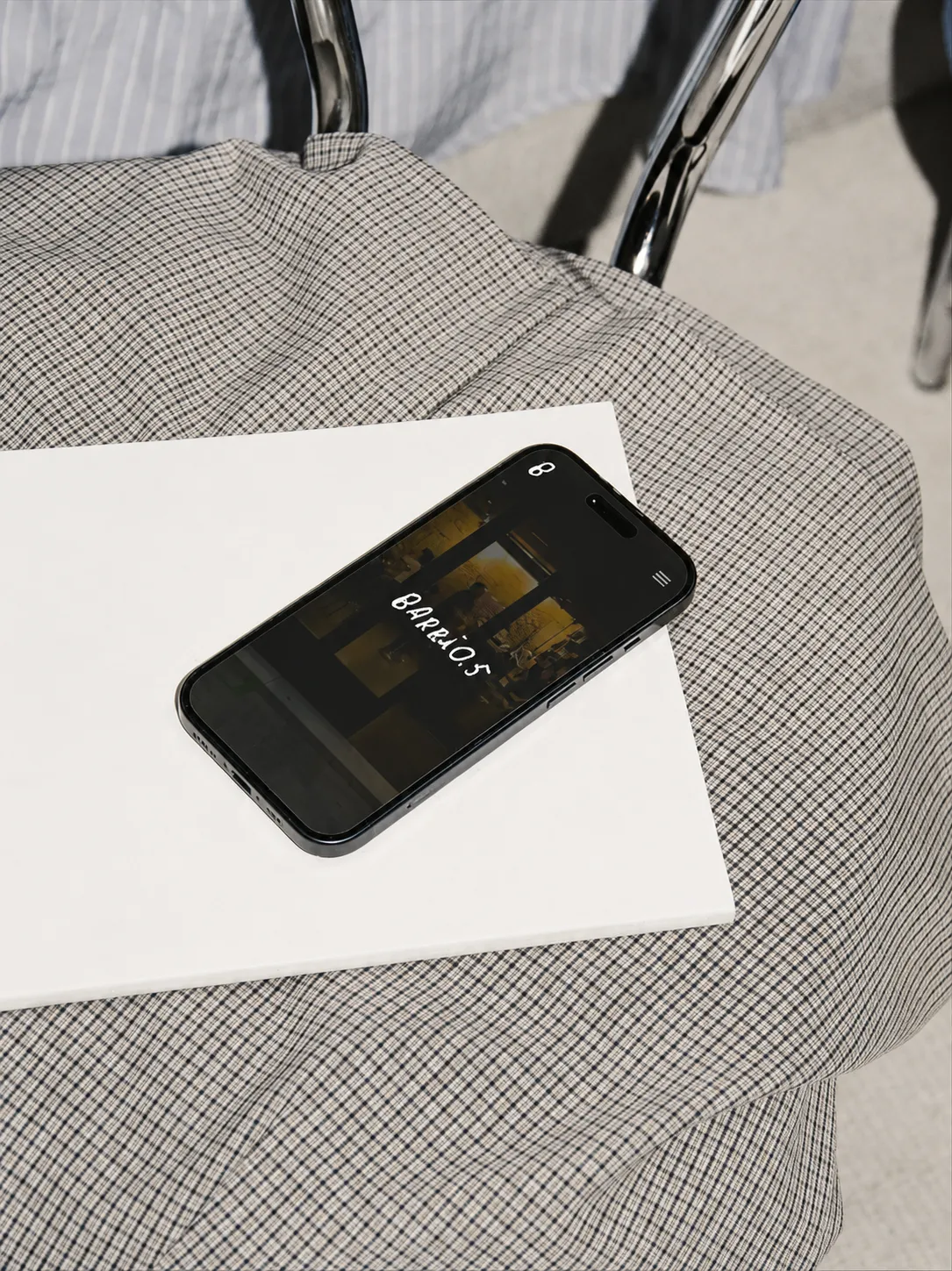 Barrio.5 mockup 1