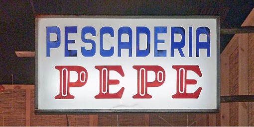 Storefront sign: Pescadería Pepe